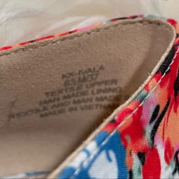 Floral Kelly & Katie Wedges - lightly worn - 6.5 - Picture 6 of 7